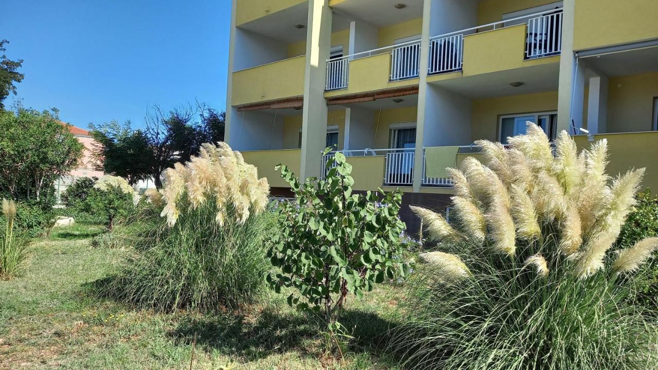 Apartment Sara - Cres Luaran gambar