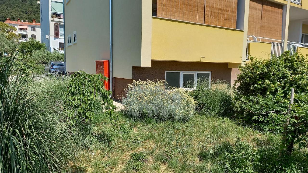 Apartment Sara - Cres Luaran gambar