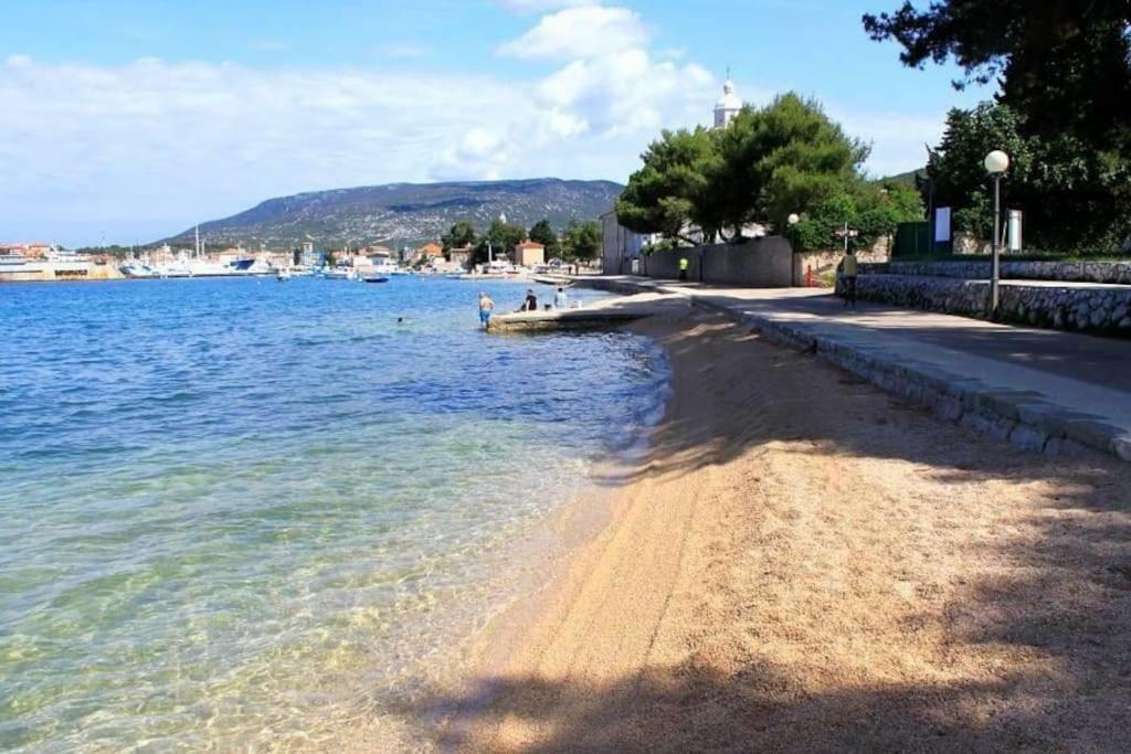 Apartment Sara - Cres Luaran gambar