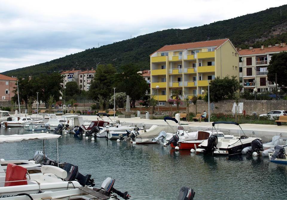 Apartment Sara - Cres Luaran gambar