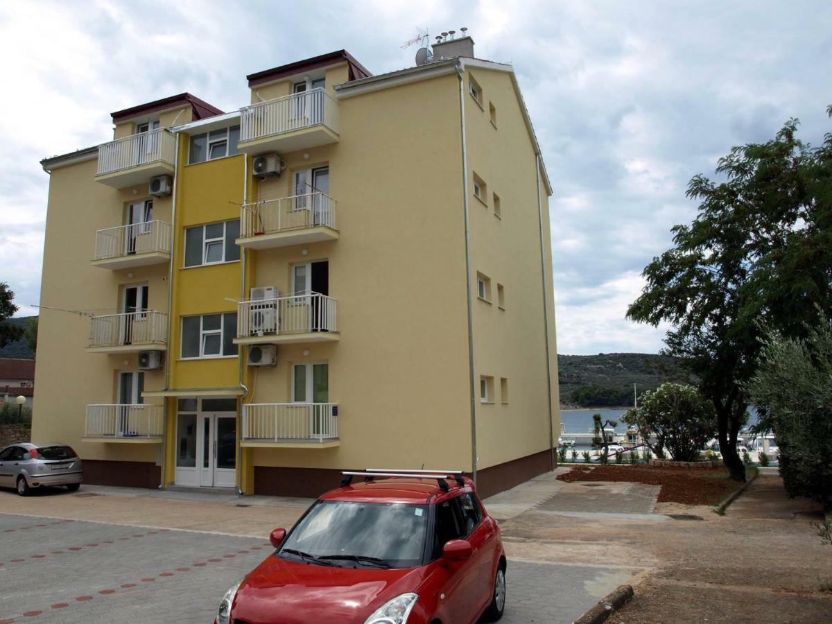 Apartment Sara - Cres Luaran gambar