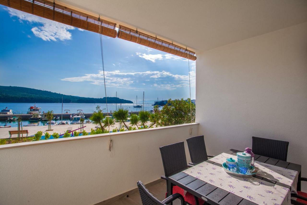 Apartment Sara - Cres Luaran gambar
