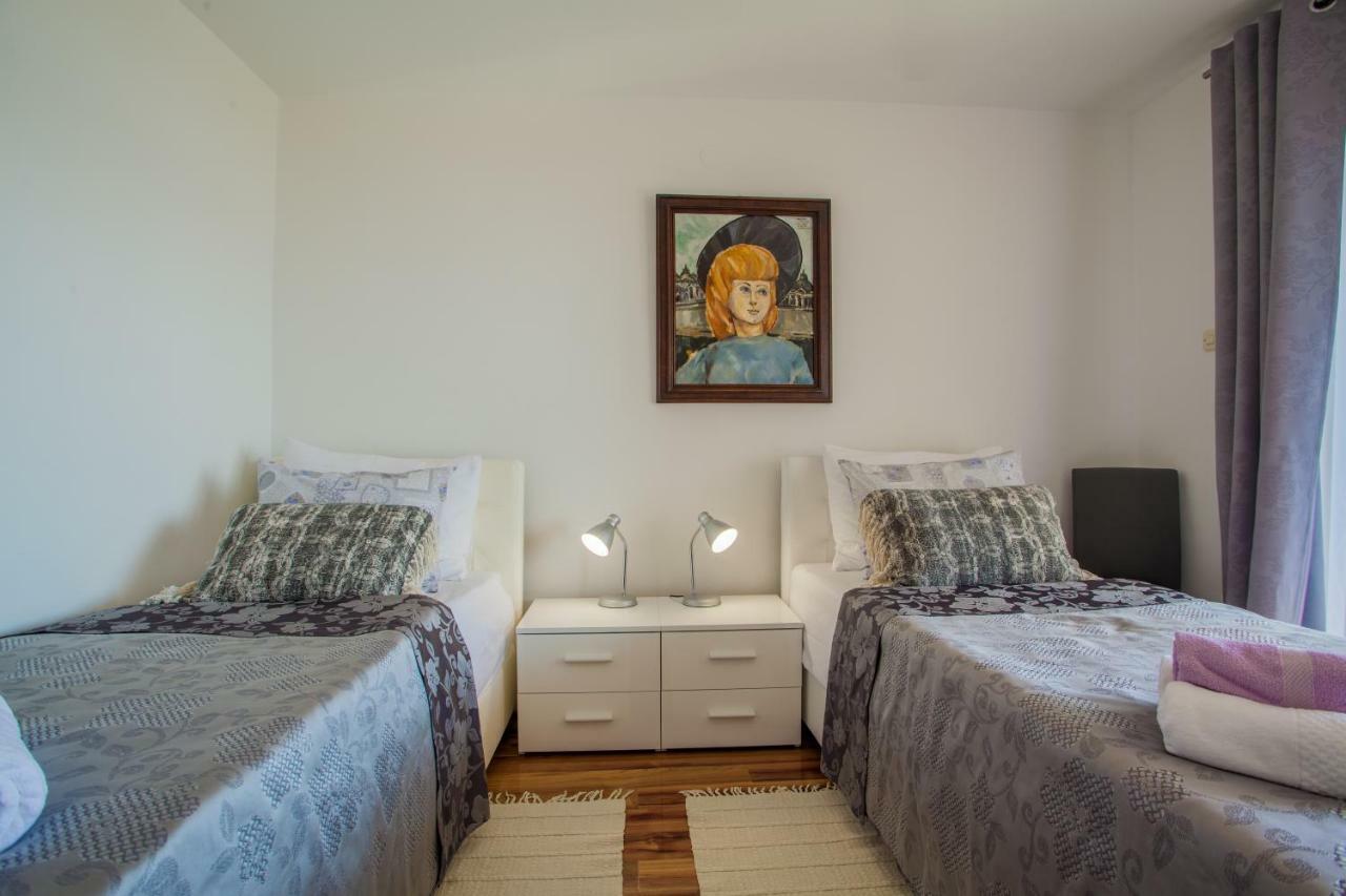 Apartment Sara - Cres Luaran gambar